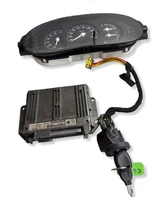 Renault Clio II Engine control unit/module 7700868294 7700112787