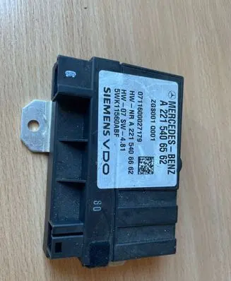 Mercedes-Benz E W211 Other control units/modules A2215406562 A2215406662 0711600027179