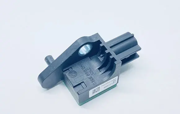 Volkswagen PASSAT B7 Airbag deployment crash/impact sensor 5N0959351B