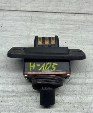 Volkswagen Caddy Sliding door contact joint 2K0907437