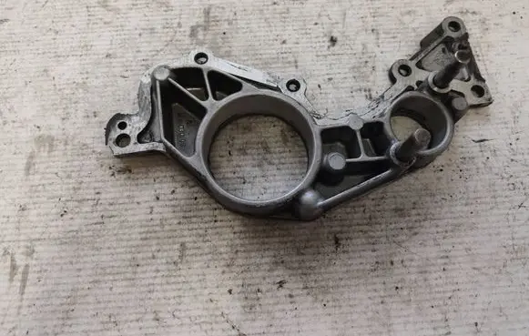 Mercedes-Benz Vito Viano W638 Engine mounting bracket A6110160006