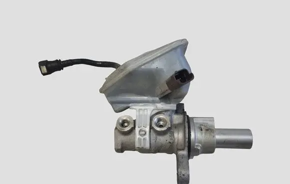 Peugeot 308 Master brake cylinder 0204051007