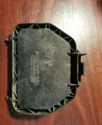 BMW 6 E63 E64 Headlight/headlamp dust cover 1305239244