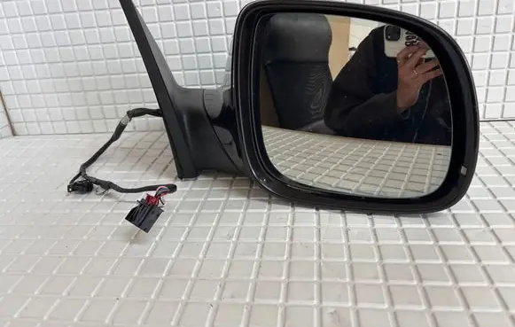 Audi Q7 4L Front door electric wing mirror E1020878