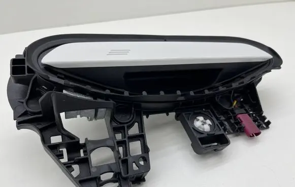 BMW X1 U11 Front door exterior handle/bracket 5A68ED4
