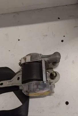 Subaru Forester SG Front seatbelt