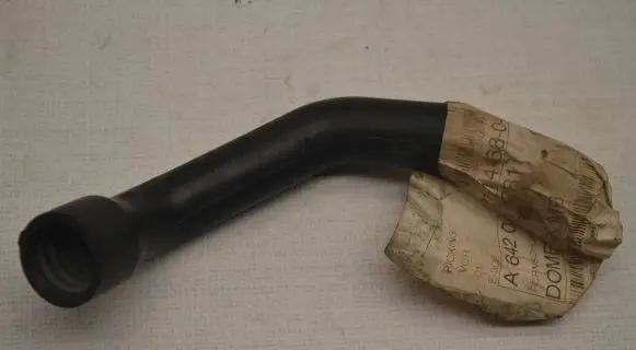 Mercedes-Benz Vito Viano W639 Breather hose/pipe A6420160281