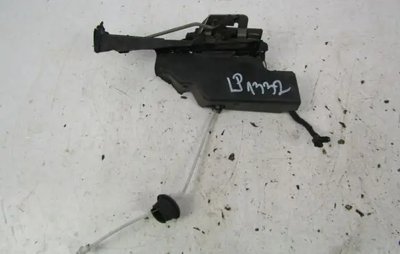 Audi A4 S4 B6 8E 8H Front door lock 