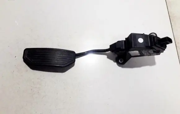 Toyota Auris 150 Accelerator throttle pedal 7811002030 47624935220