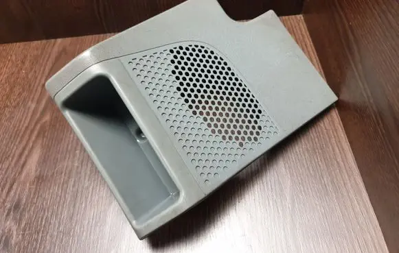 Side speaker trim/cover