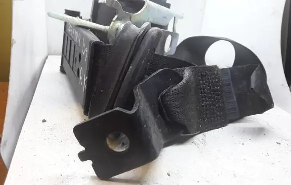 Opel Zafira B Front seatbelt 604512200 367416257