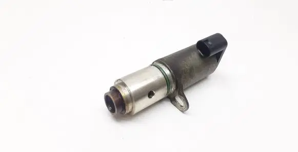 Volvo V70 Camshaft vanos timing valve 31216222 09120810105A