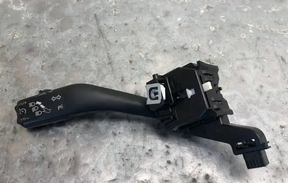 Volkswagen Touran I Indicator stalk 1K0953513GBILI 1K0953513G