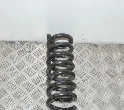 Mercedes-Benz E A207 Rear coil spring