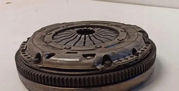 Skoda Karoq Dual mass flywheel 04C105266E