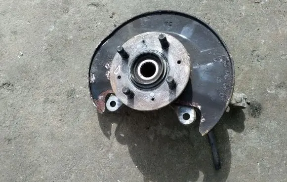 Audi A3 S3 8L Front wheel hub spindle knuckle
