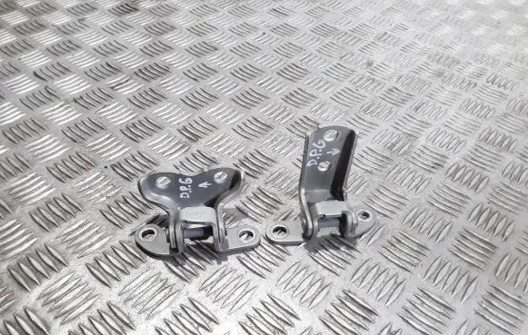 Toyota Avensis T250 Rear door hinge set 