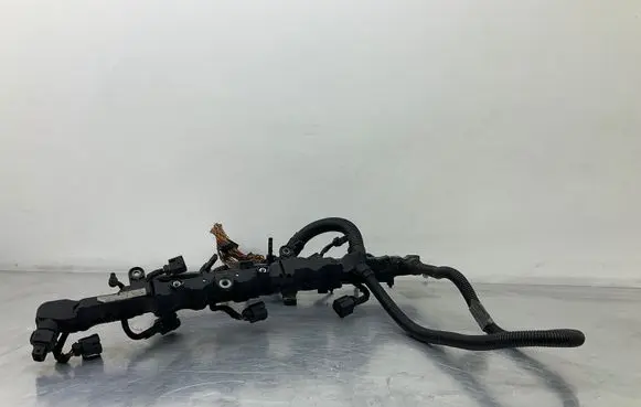 BMW 7 F01 F02 F03 F04 Fuel injector wires 7585103