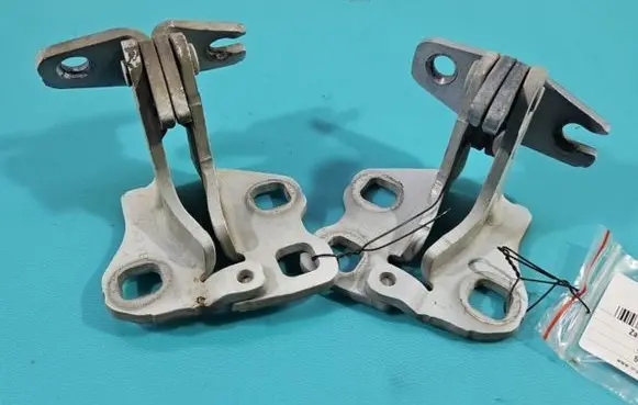 Front door hinge set