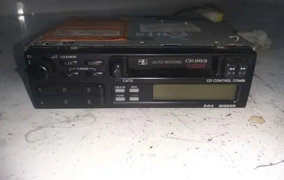 Nissan Altima Radio/CD/DVD/GPS head unit 9726U