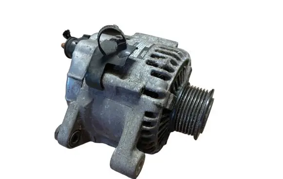 KIA Sorento Generator/alternator 373004A300 021319212 12V110A