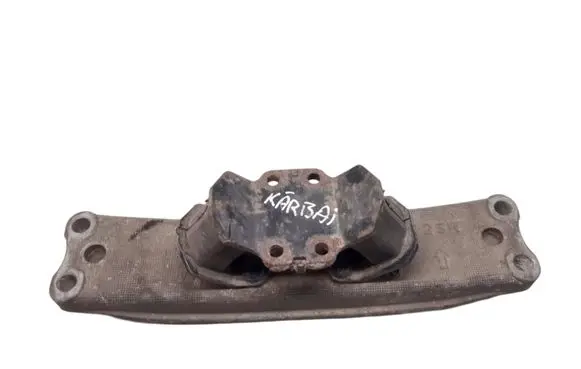 Lexus IS 200-300 Gear shift cable bracket 125W