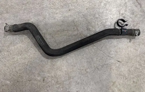 Audi e-tron Engine coolant pipe/hose 4KE121086F
