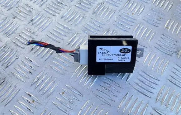 Land Rover Range Rover Evoque L551 Hand brake control module BJ32-17509