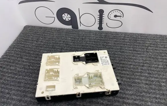 Mercedes-Benz Vito Viano W447 SAM control unit A4479005807 A4479022704 A4479016402