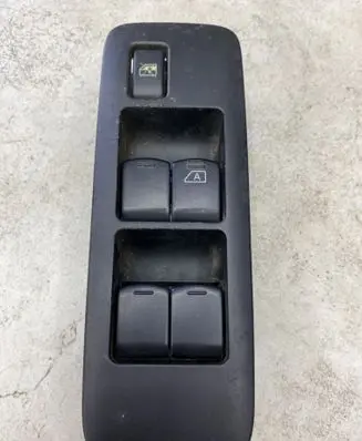 Nissan Qashqai Electric window control switch 25401BR00A 0990