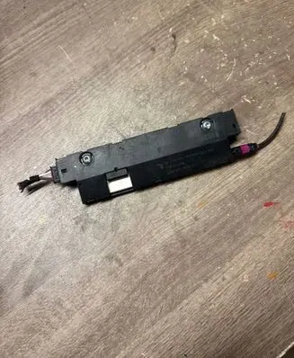 BMW 5 GT F07 Aerial antenna amplifier 9217855