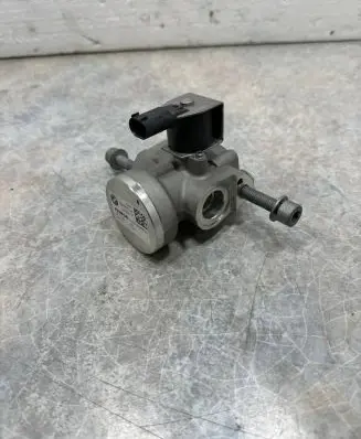 BMW i3 Air conditioning (A/C) expansion valve 9292572 64509292572