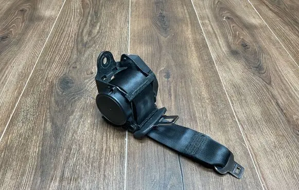 Jaguar XE Middle seatbelt (rear) GX73600A38AB8PVJ