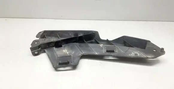 Volvo V70 Front bumper mounting bracket 30796387