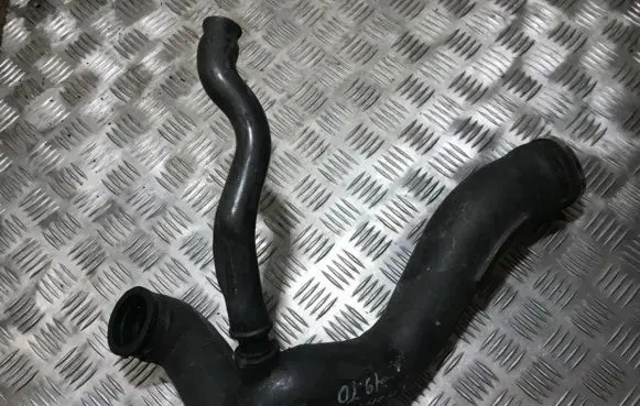 Volkswagen PASSAT B4 Air intake hose/pipe
