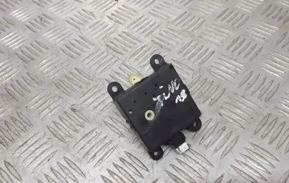 Nissan Almera Tino Central body control module