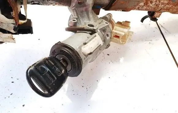 Toyota RAV 4 (XA20) Ignition lock 2842102135 89783-52010