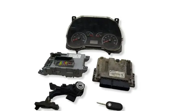 Fiat Doblo Engine ECU kit and lock set 55259270 0281030837