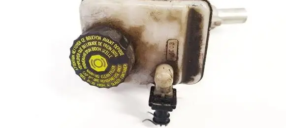 Toyota Aygo AB10 Brake fluid reservoir 020425444