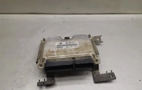 Seat Leon (1M) Engine control unit/module 038906012FN 0281010686