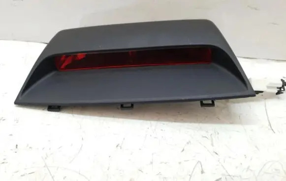 KIA Magentis Third/center stoplight 92700-2G0