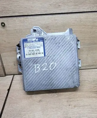 Mercedes-Benz S W221 Engine control unit/module A0185452232 80437F