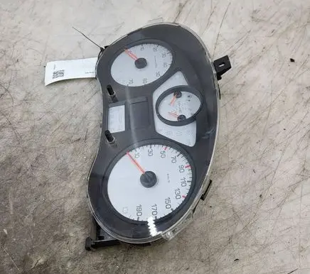 Peugeot Partner Speedometer (instrument cluster) 5550013101