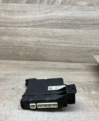Toyota Avensis T270 Other control units/modules 8865005310 MB2774000832