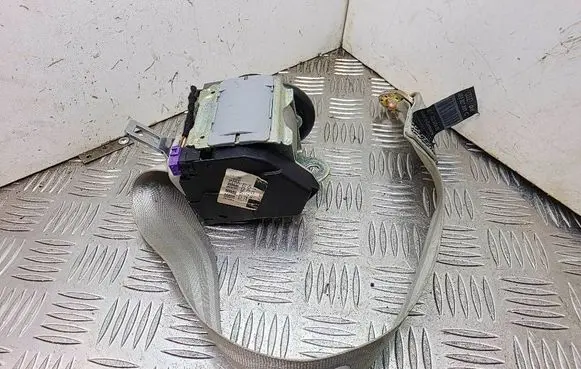 Audi A8 S8 D3 4E Middle seatbelt (rear) 4E0857807C 602043400 601782900