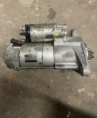 Land Rover Discovery Sport Starter motor 4380001993