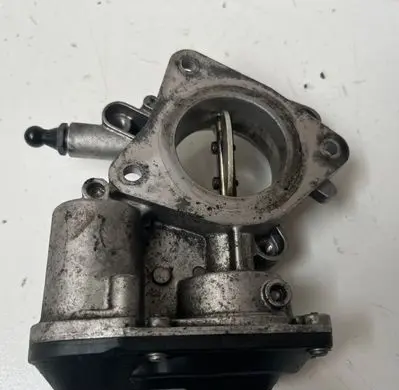 Opel Insignia A Throttle valve 503293