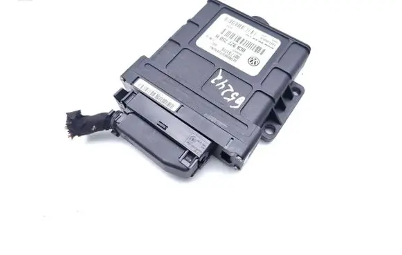 Volkswagen Touareg I Gearbox control unit/module 0C8927750H SAEC009830