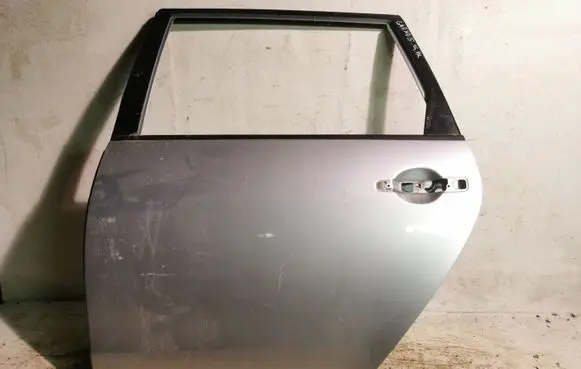 Mitsubishi Grandis Rear door