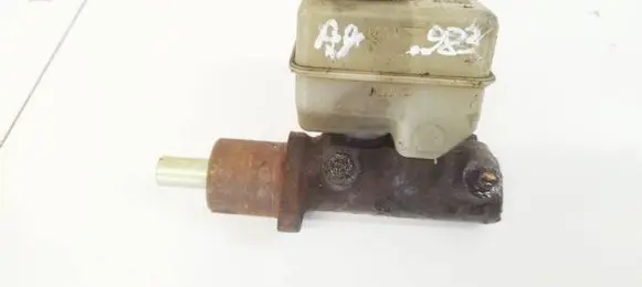 Volkswagen Golf II Master brake cylinder